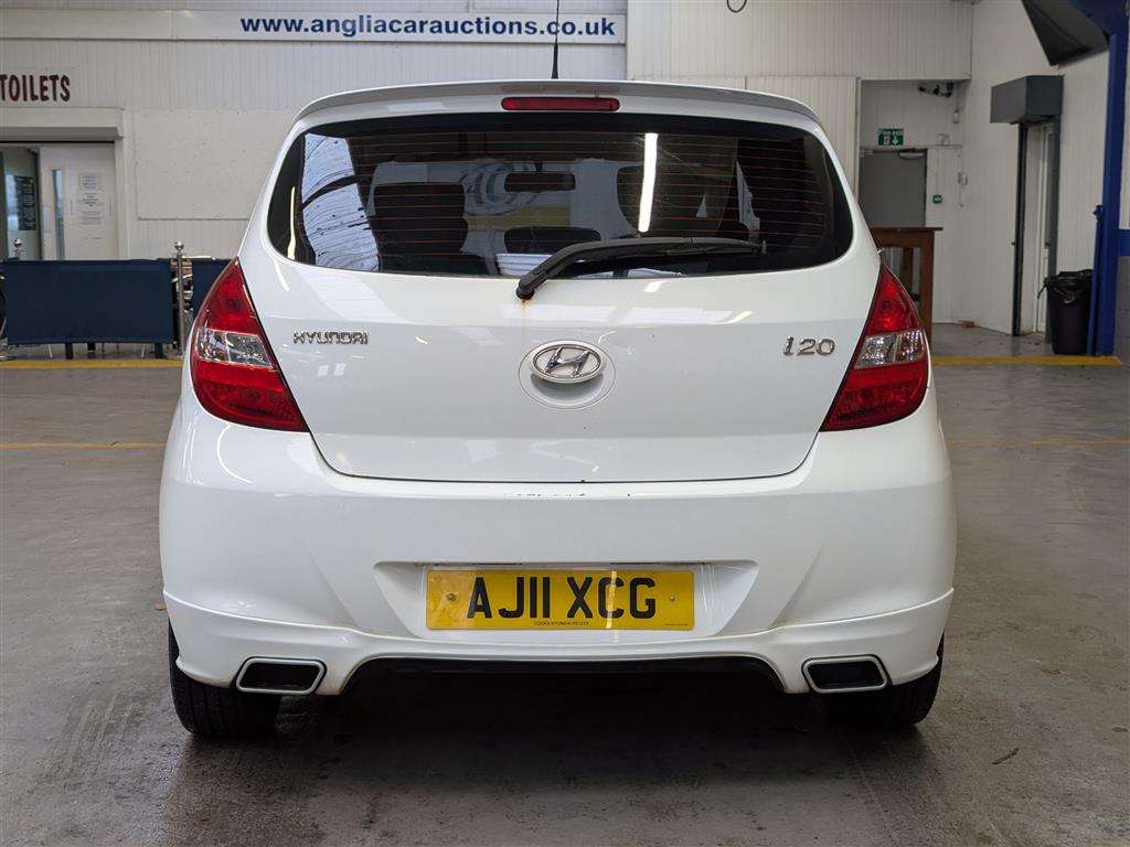 <p>2011 HYUNDAI I20 S LIMITED EDITION</p>