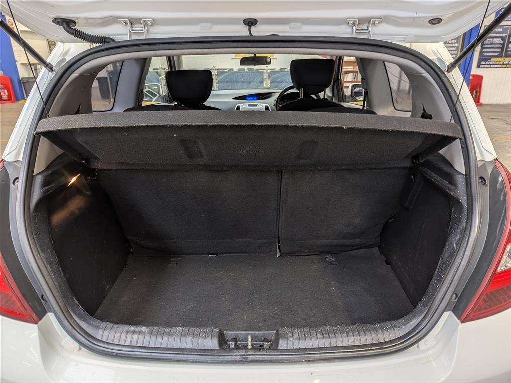 <p>2011 HYUNDAI I20 S LIMITED EDITION</p>