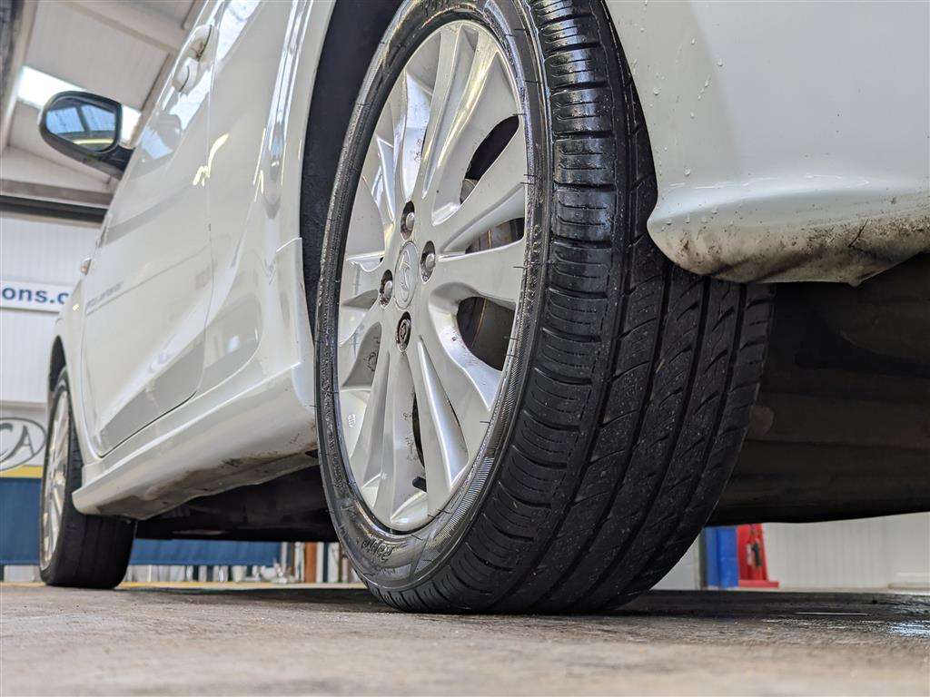 <p>2011 HYUNDAI I20 S LIMITED EDITION</p>