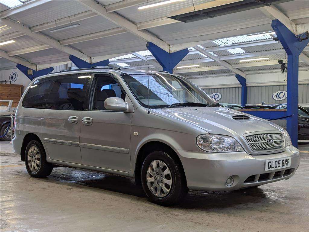 <p>2005 KIA SEDONA L AUTO</p>