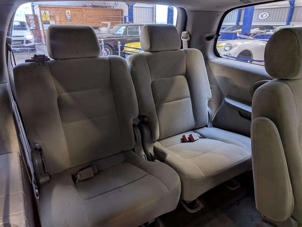 <p>2005 KIA SEDONA L AUTO</p>