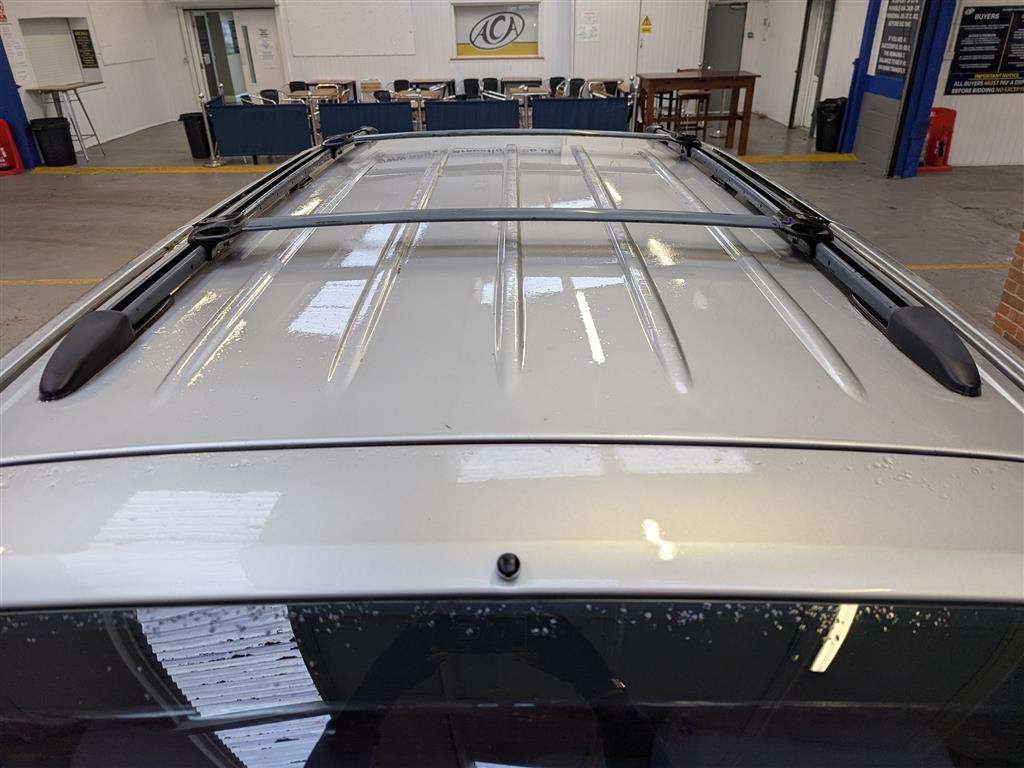 <p>2005 KIA SEDONA L AUTO</p>