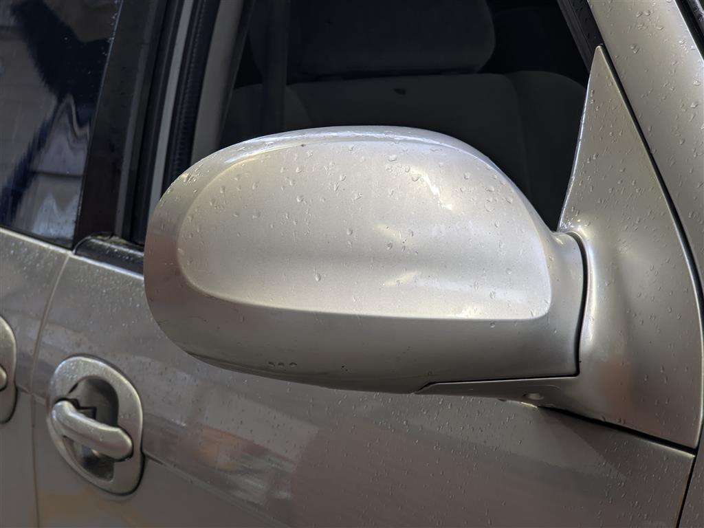 <p>2005 KIA SEDONA L AUTO</p>