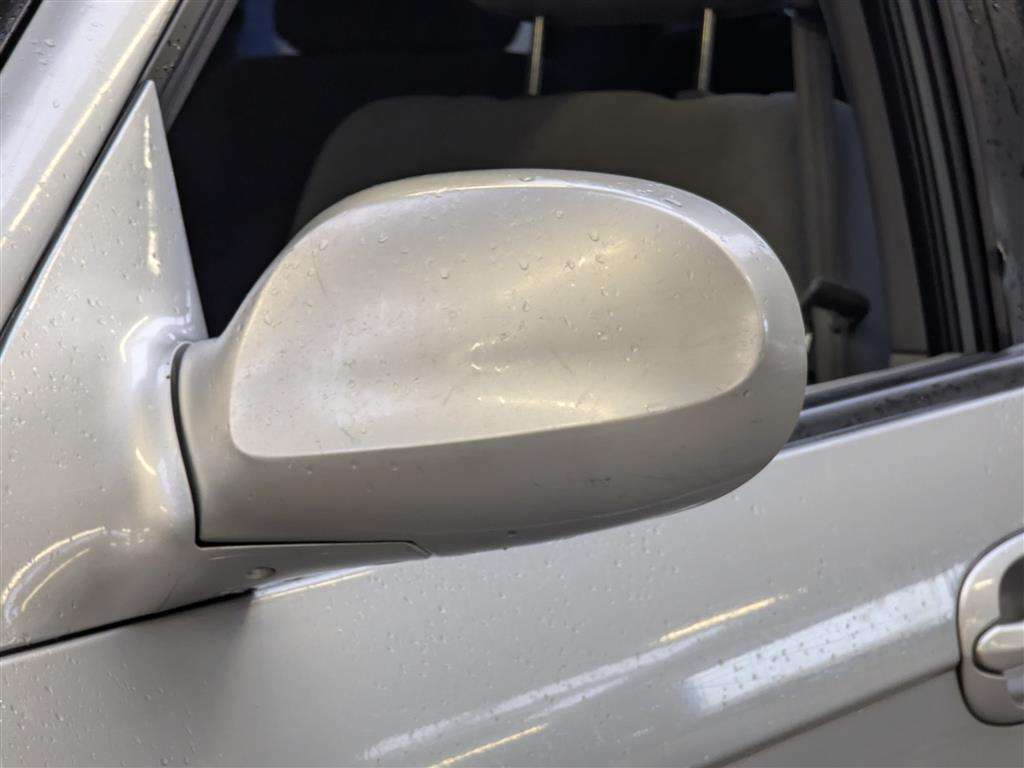 <p>2005 KIA SEDONA L AUTO</p>