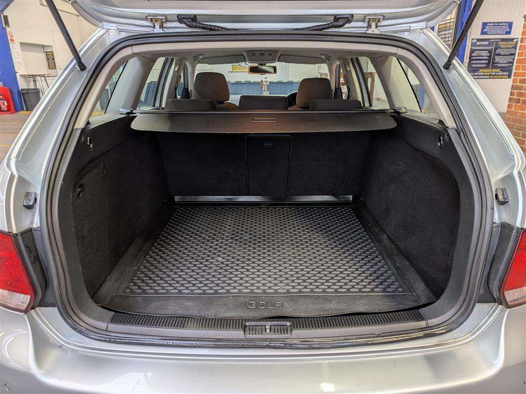 <p>2010 VOLKSWAGEN GOLF SE TDI</p>