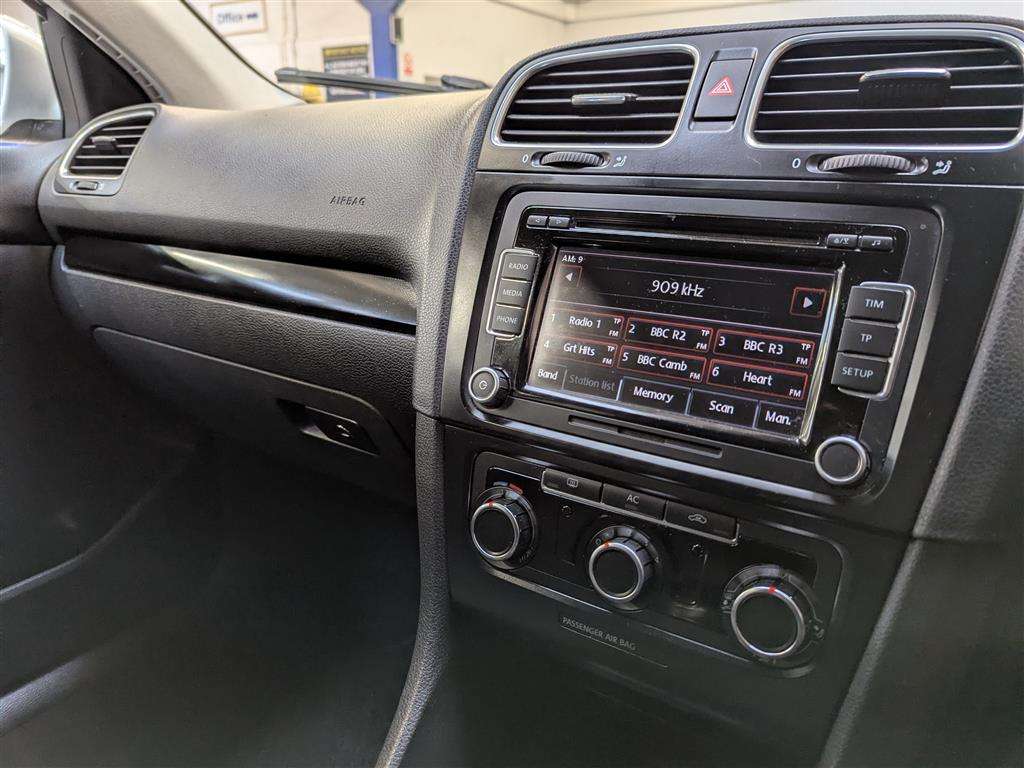 <p>2010 VOLKSWAGEN GOLF SE TDI</p>