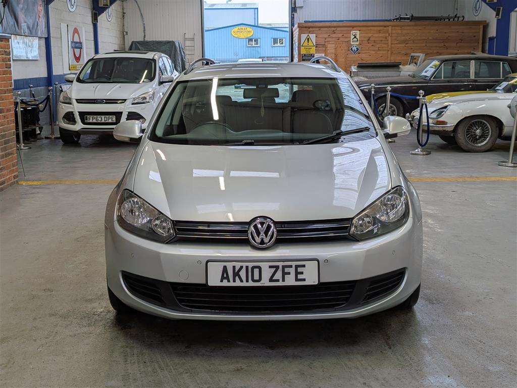 <p>2010 VOLKSWAGEN GOLF SE TDI</p>