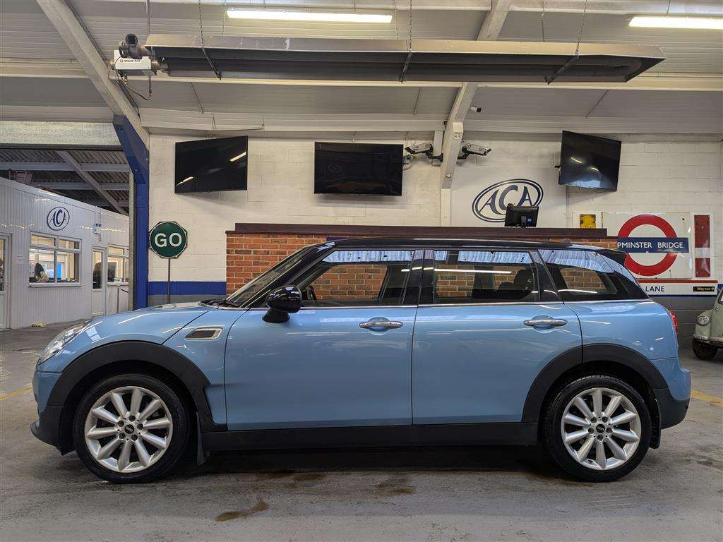 <p>2016 MINI CLUBMAN COOPER D AUTO</p>