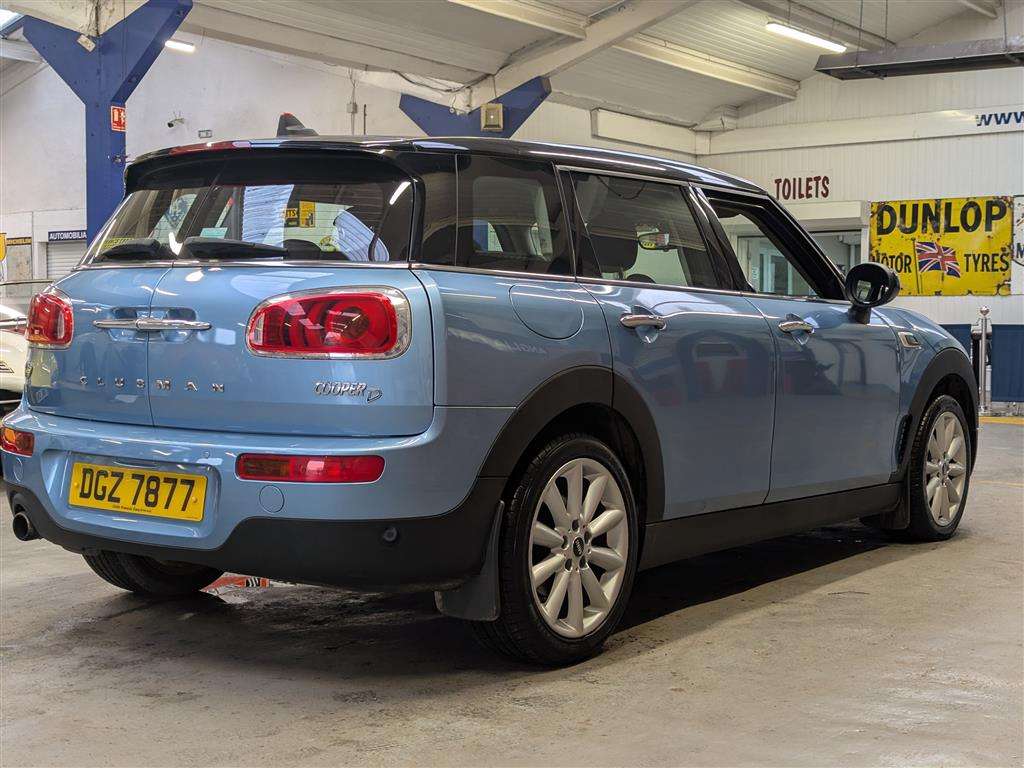 <p>2016 MINI CLUBMAN COOPER D AUTO</p>