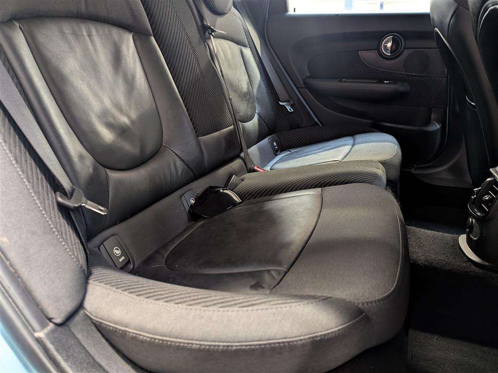 <p>2016 MINI CLUBMAN COOPER D AUTO</p>