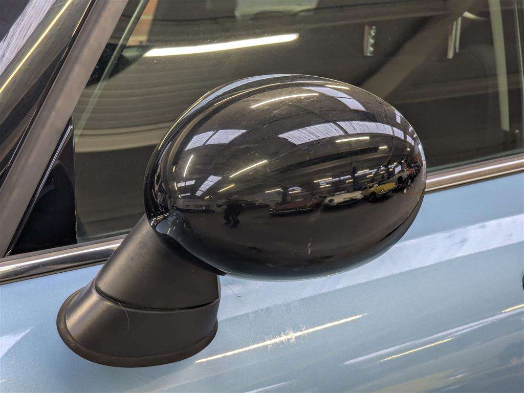 <p>2016 MINI CLUBMAN COOPER D AUTO</p>