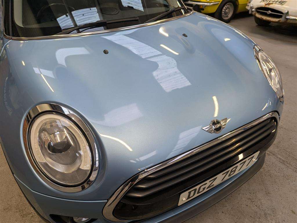 <p>2016 MINI CLUBMAN COOPER D AUTO</p>