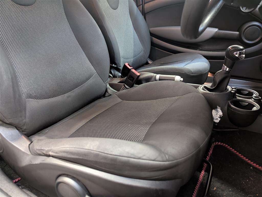 <p>2007 MINI COOPER AUTO</p>