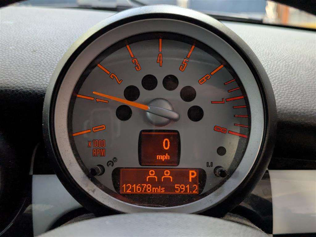 <p>2007 MINI COOPER AUTO</p>