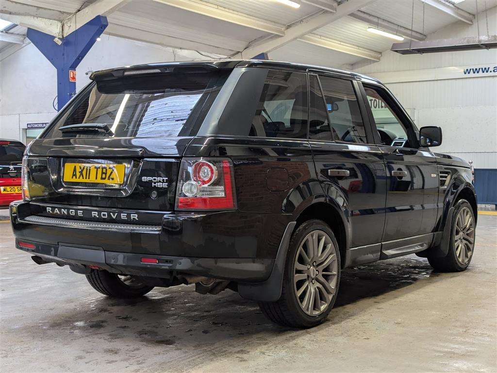 <p>2011 LAND ROVER RANGE ROVER SP HSE TDV6 A</p>