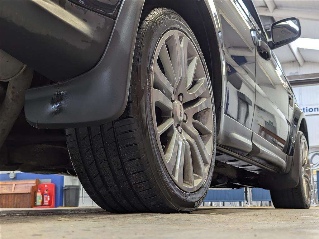 <p>2011 LAND ROVER RANGE ROVER SP HSE TDV6 A</p>