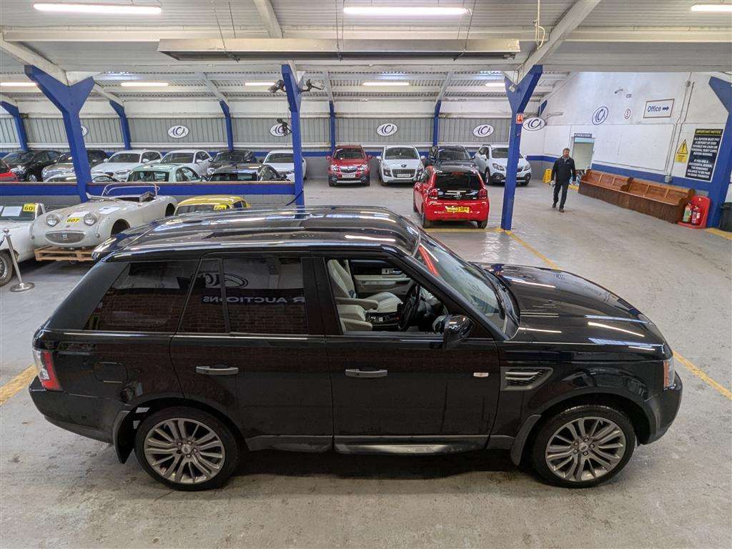 <p>2011 LAND ROVER RANGE ROVER SP HSE TDV6 A</p>
