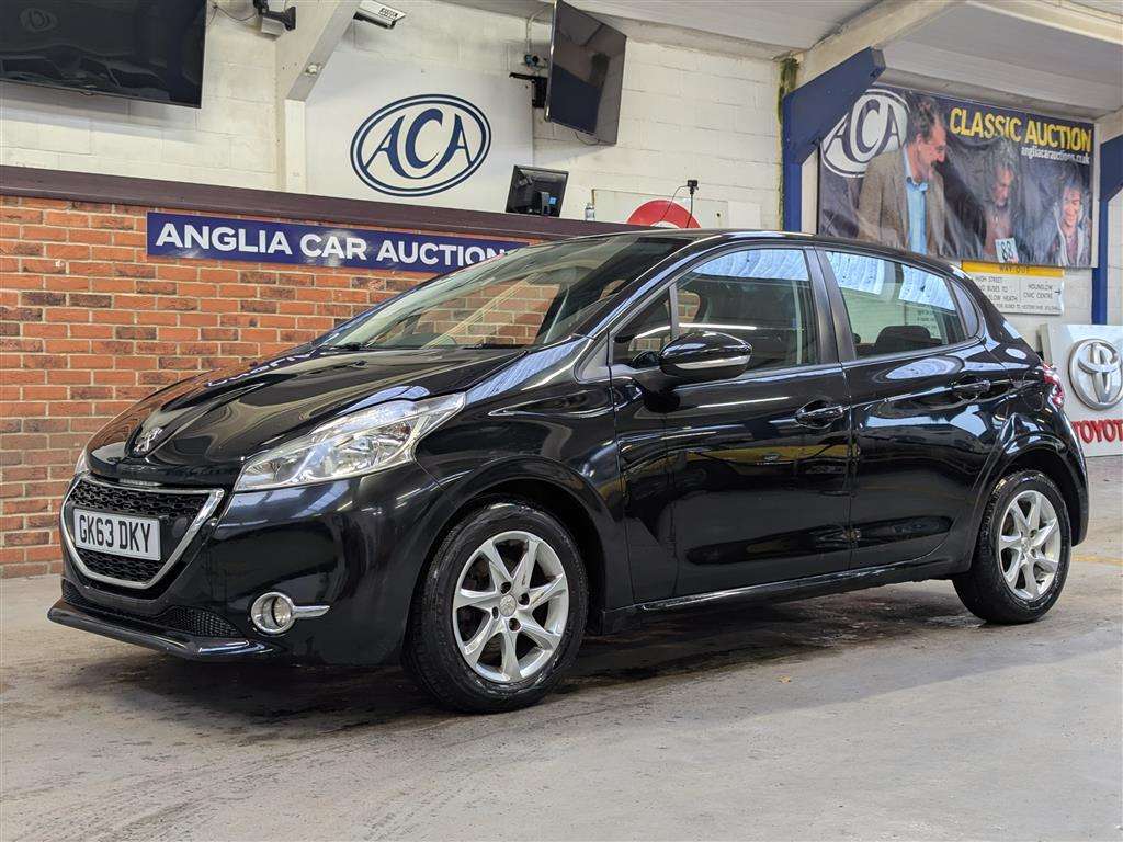 <p>2013 PEUGEOT 208 ACTIVE</p>