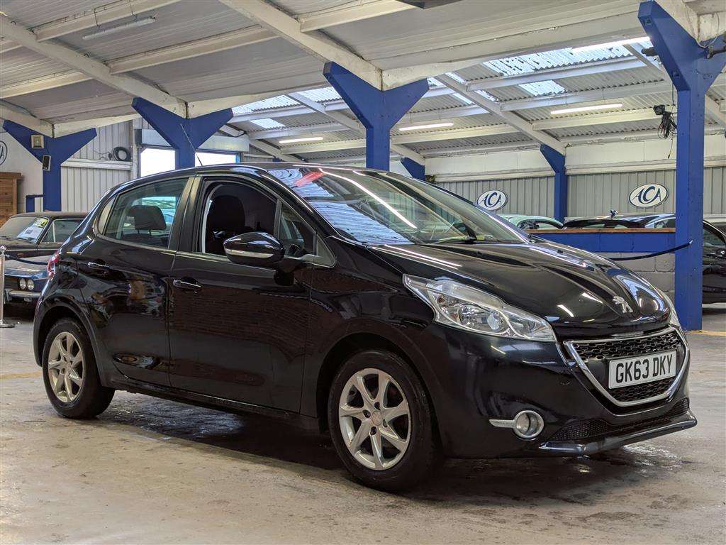 <p>2013 PEUGEOT 208 ACTIVE</p>