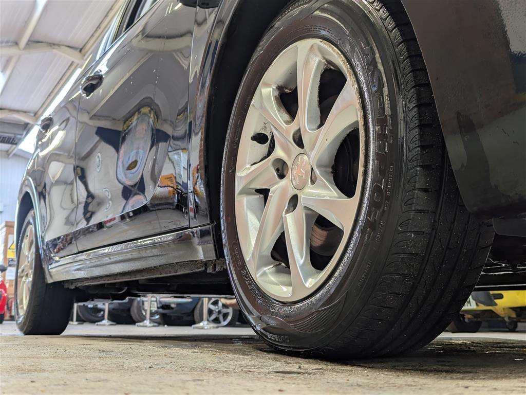 <p>2013 PEUGEOT 208 ACTIVE</p>