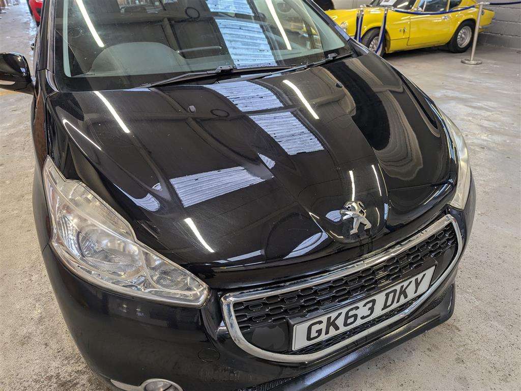 <p>2013 PEUGEOT 208 ACTIVE</p>