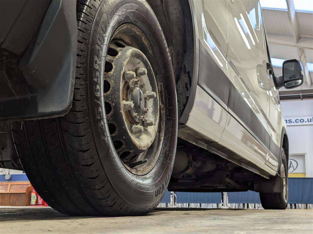 <p>2021 MAXUS DELIVER 9</p>