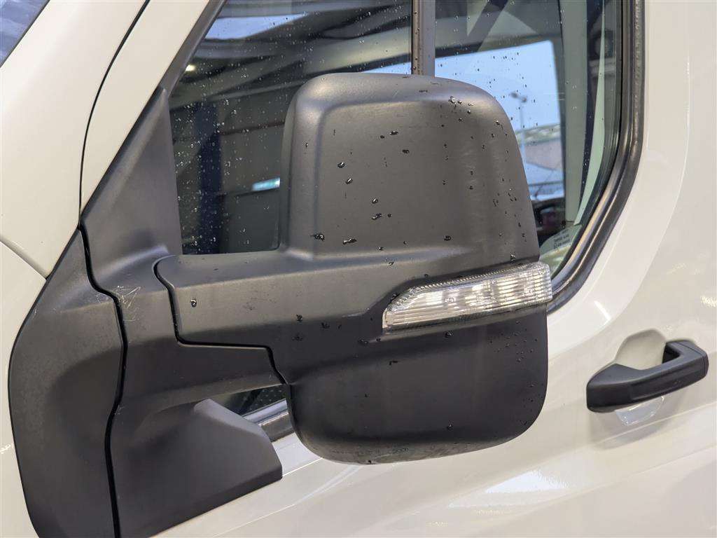 <p>2021 MAXUS DELIVER 9</p>