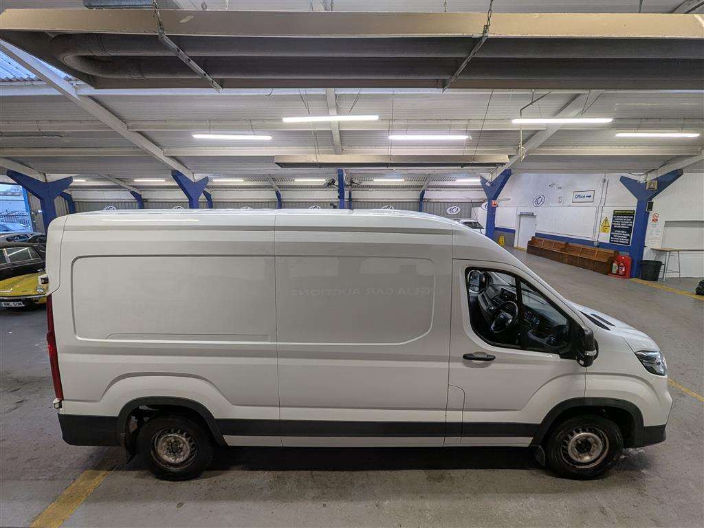 <p>2021 MAXUS DELIVER 9</p>