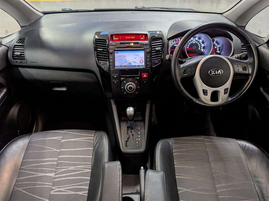 <p>2014 KIA VENGA 3 SAT NAV AUTO</p>