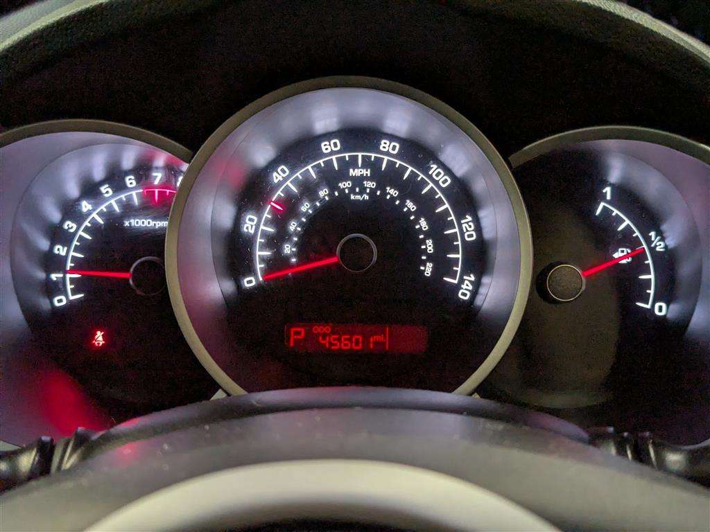 <p>2014 KIA VENGA 3 SAT NAV AUTO</p>