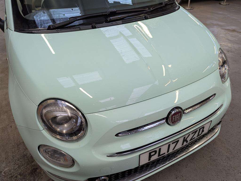 <p>2017 FIAT 500 LOUNGE</p>