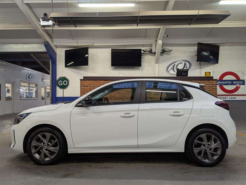 <p>2024 VAUXHALL CORSA DESIGN</p>