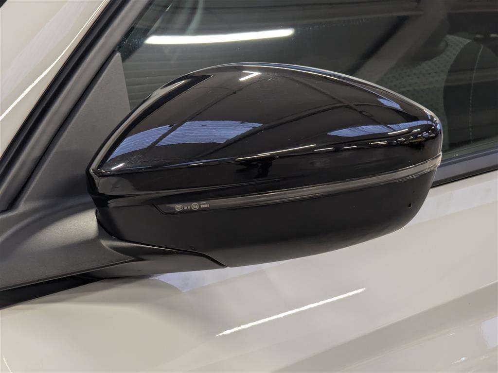 <p>2024 VAUXHALL CORSA DESIGN</p>