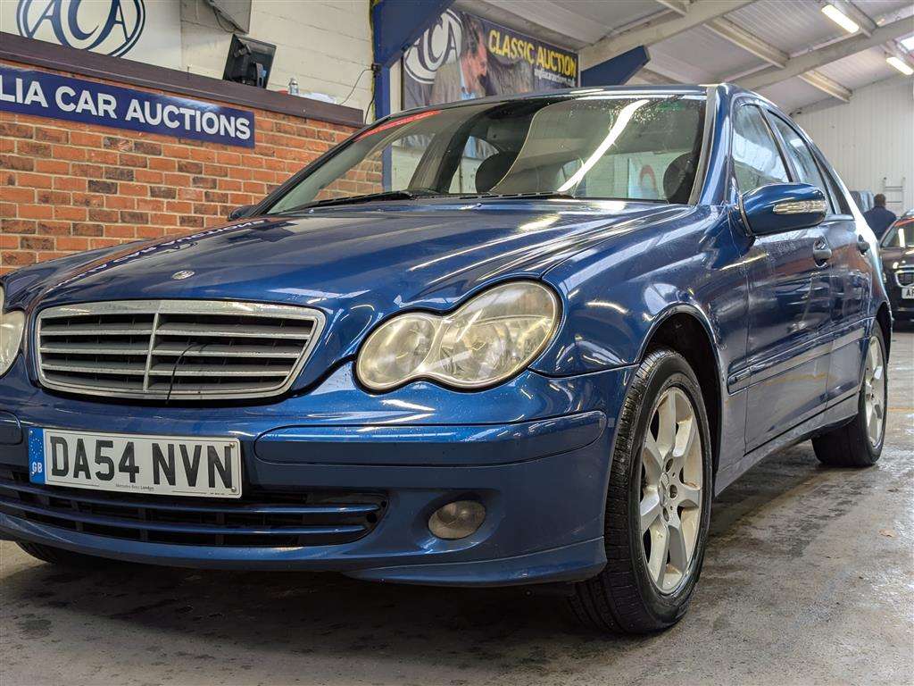 <p>2004 MERCEDES C180 KOMP. CLASSIC SE A</p>