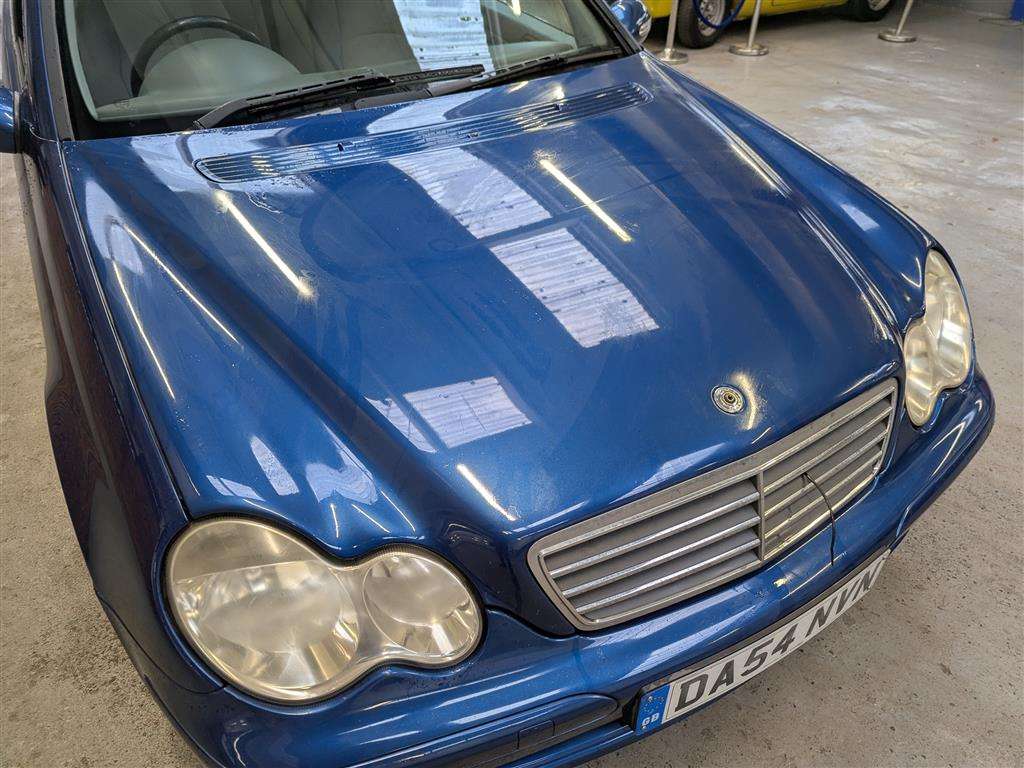 <p>2004 MERCEDES C180 KOMP. CLASSIC SE A</p>