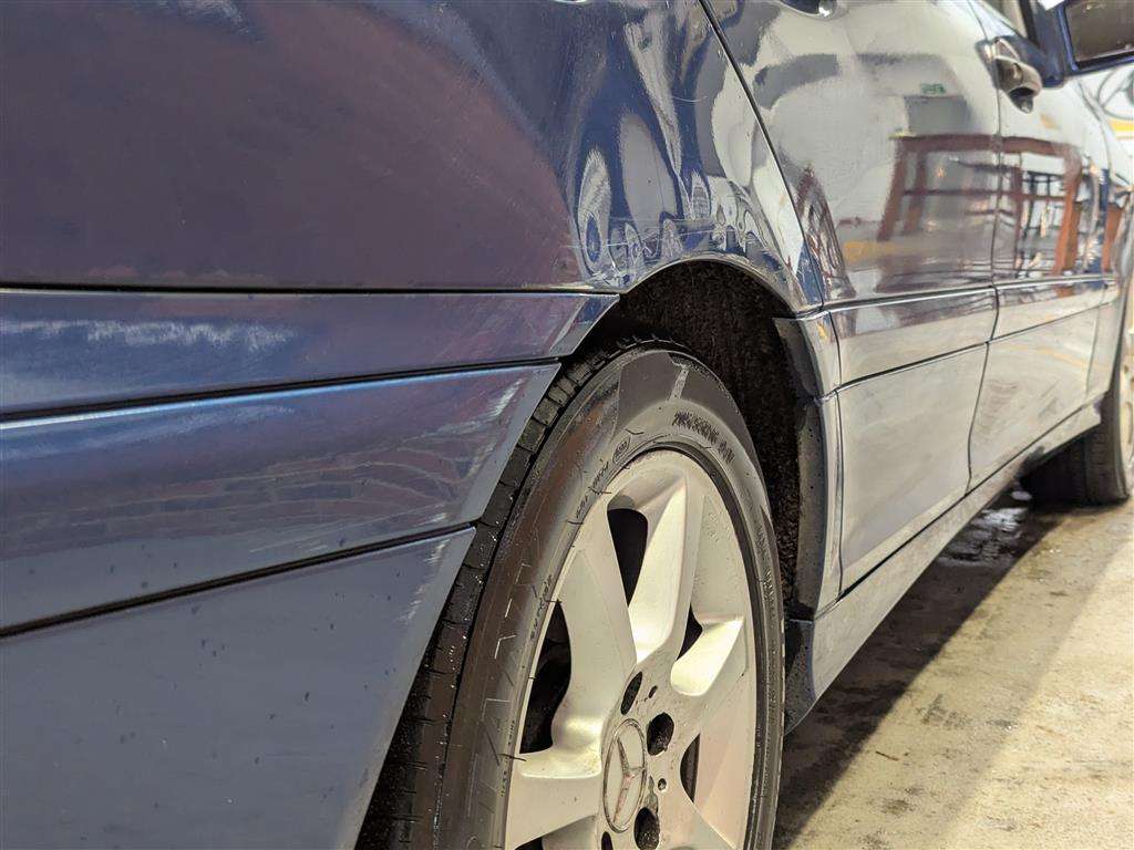 <p>2004 MERCEDES C180 KOMP. CLASSIC SE A</p>