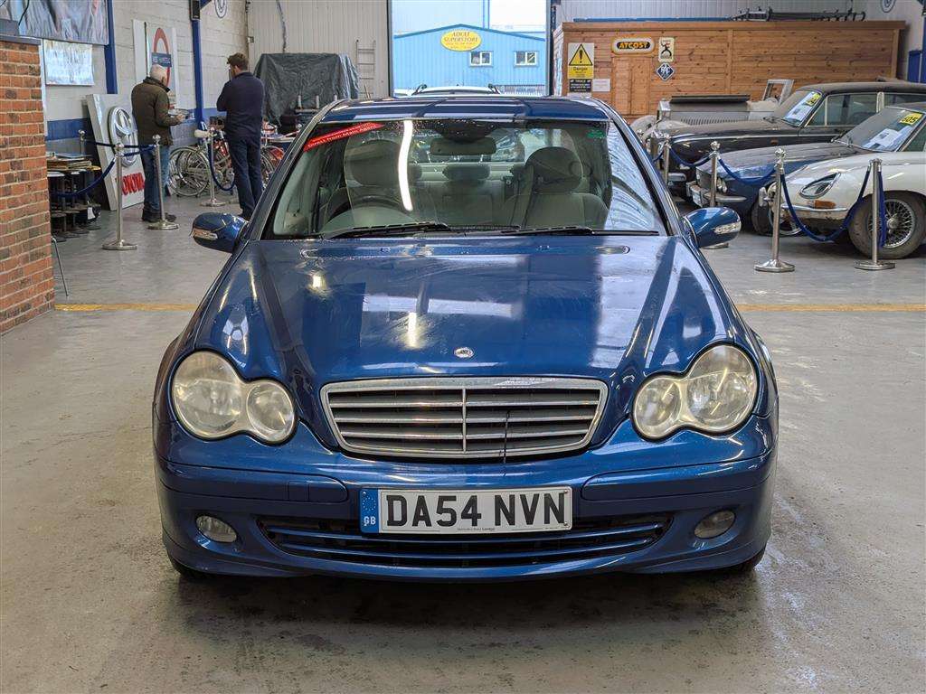 <p>2004 MERCEDES C180 KOMP. CLASSIC SE A</p>