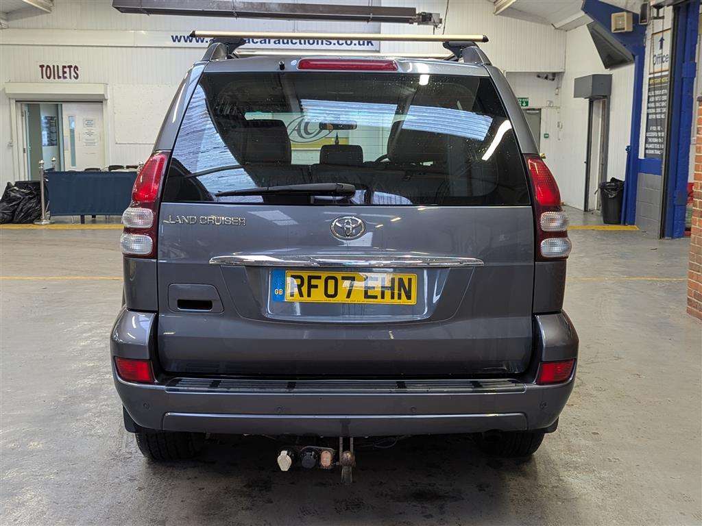 <p>2007 TOYOTA LANDCRUISER LC5 D-4D A</p>