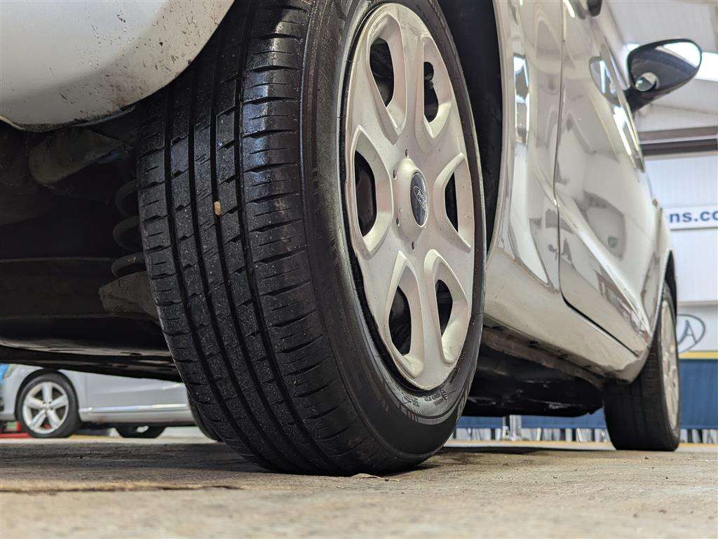 <p>2013 FORD KA STUDIO</p>