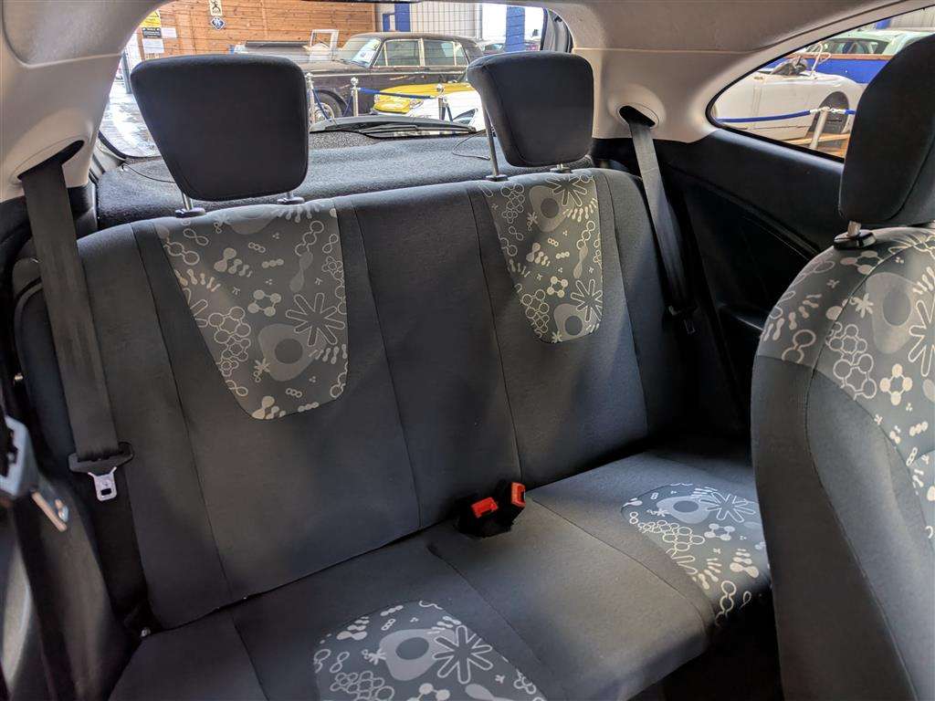 <p>2013 FORD KA STUDIO</p>