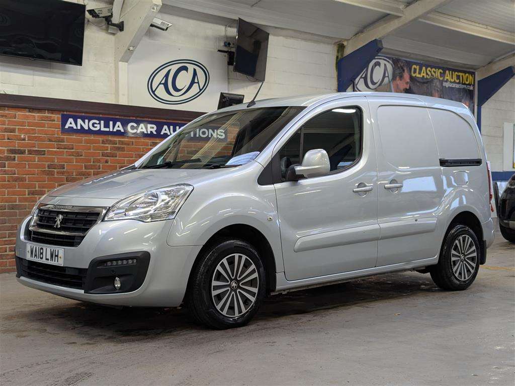 <p>2018 PEUGEOT PARTNER PROFESSION L1 BLU</p>