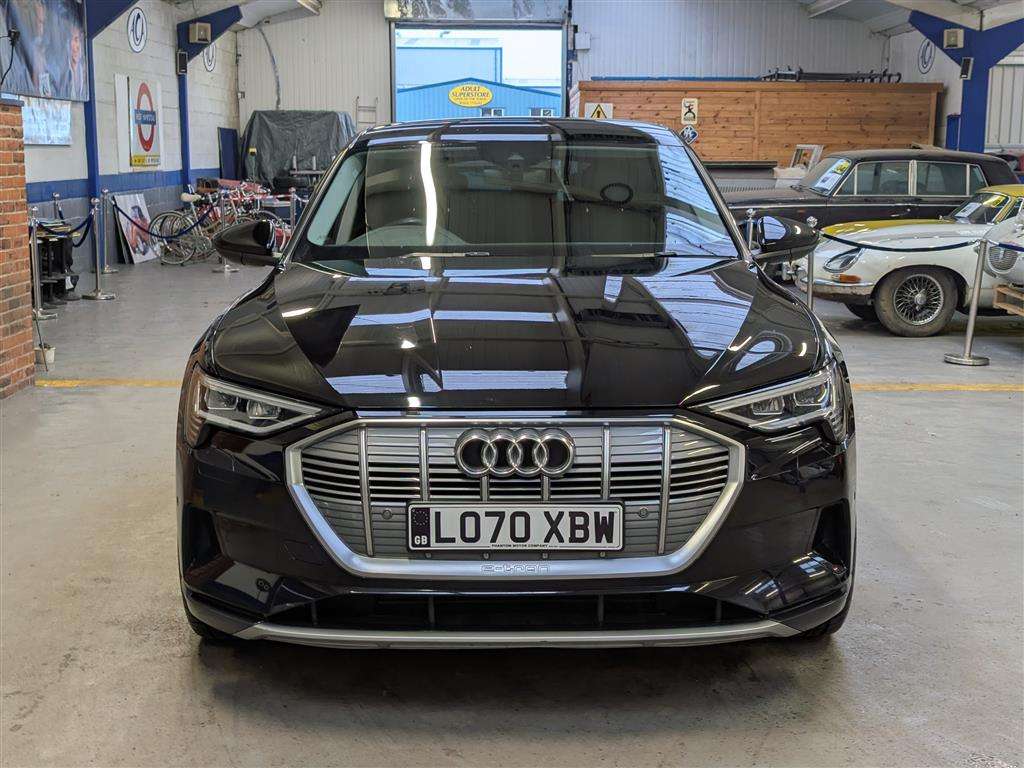 <p>2021 AUDI E-TRON TECHNIK 50 QUATTRO</p>