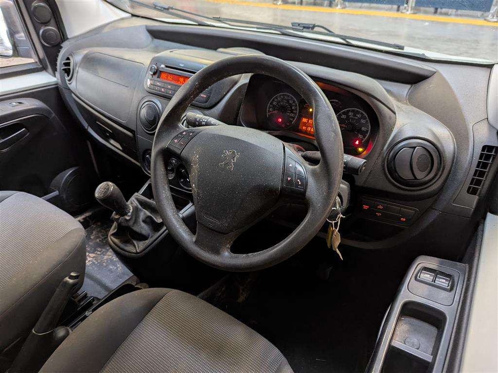 <p>2011 PEUGEOT BIPPER PROFESSIONAL HDI</p>