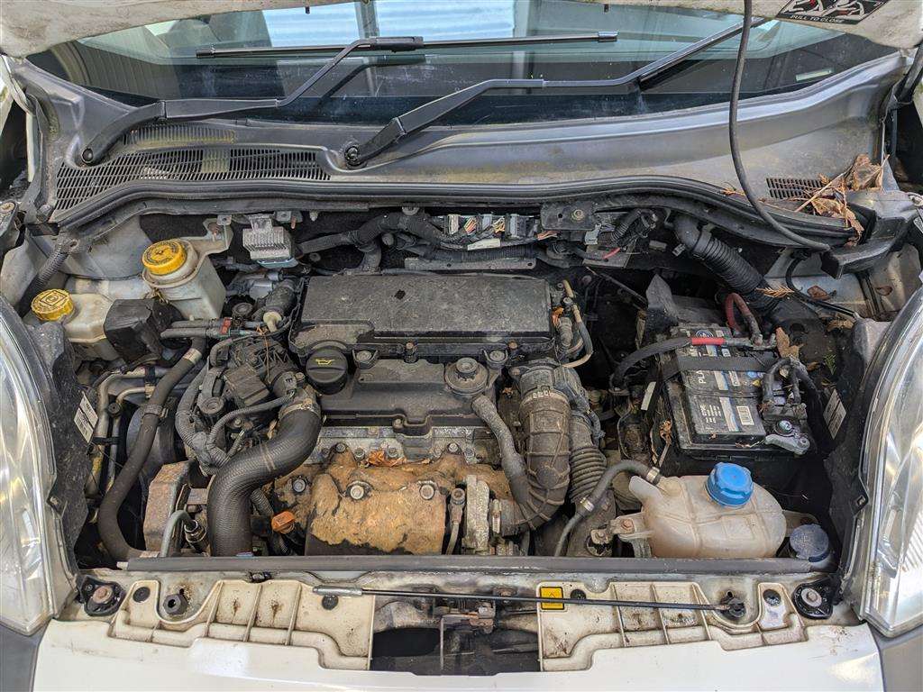 <p>2011 PEUGEOT BIPPER PROFESSIONAL HDI</p>