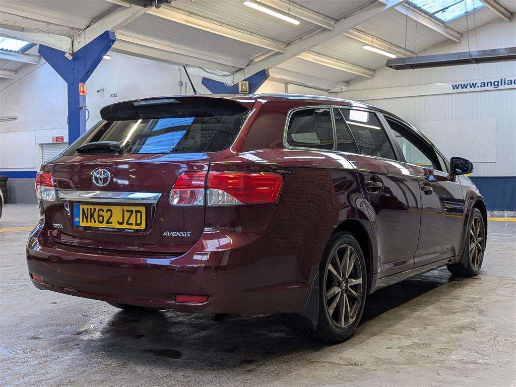 <p>2013 TOYOTA AVENSIS TR D-4D</p>