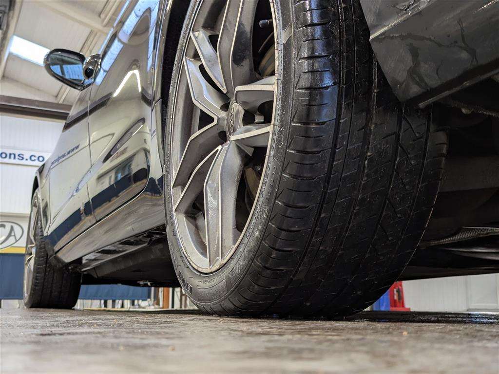 <p>2011 AUDI A6 SE TDI CVT</p>