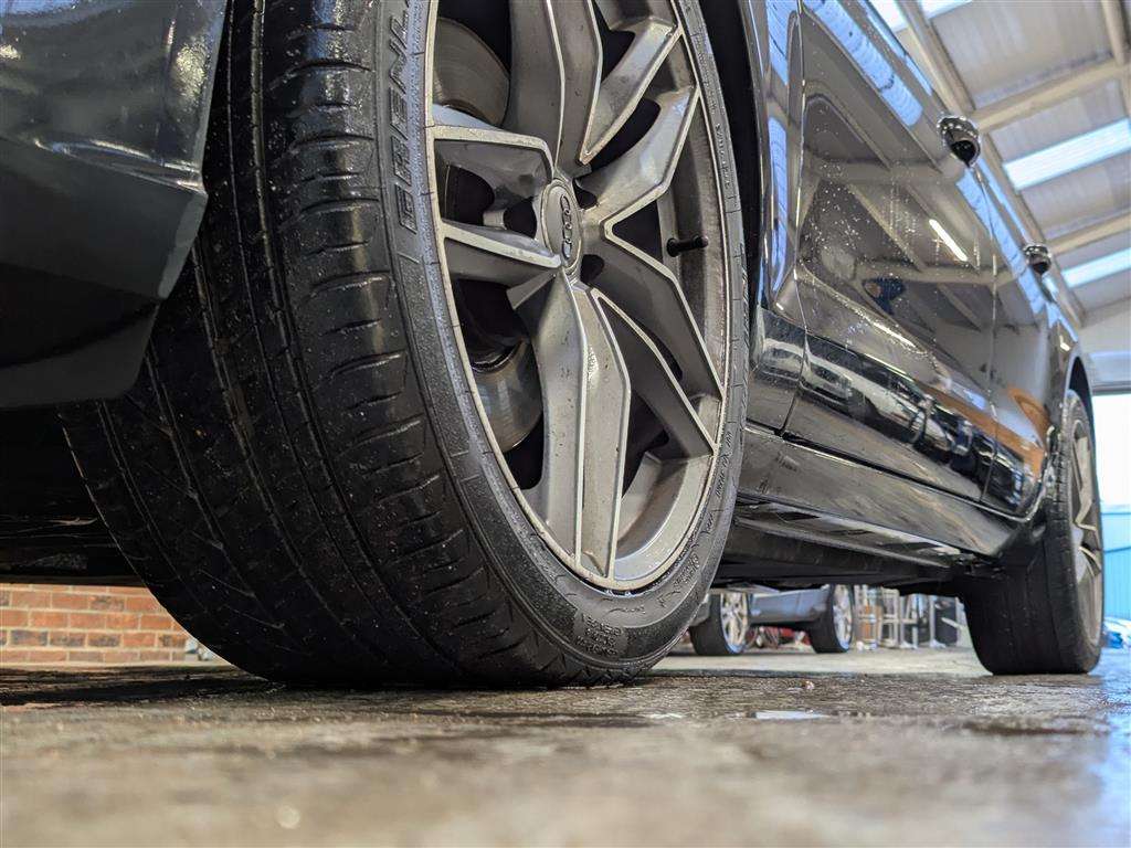 <p>2011 AUDI A6 SE TDI CVT</p>