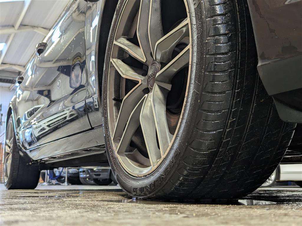 <p>2011 AUDI A6 SE TDI CVT</p>