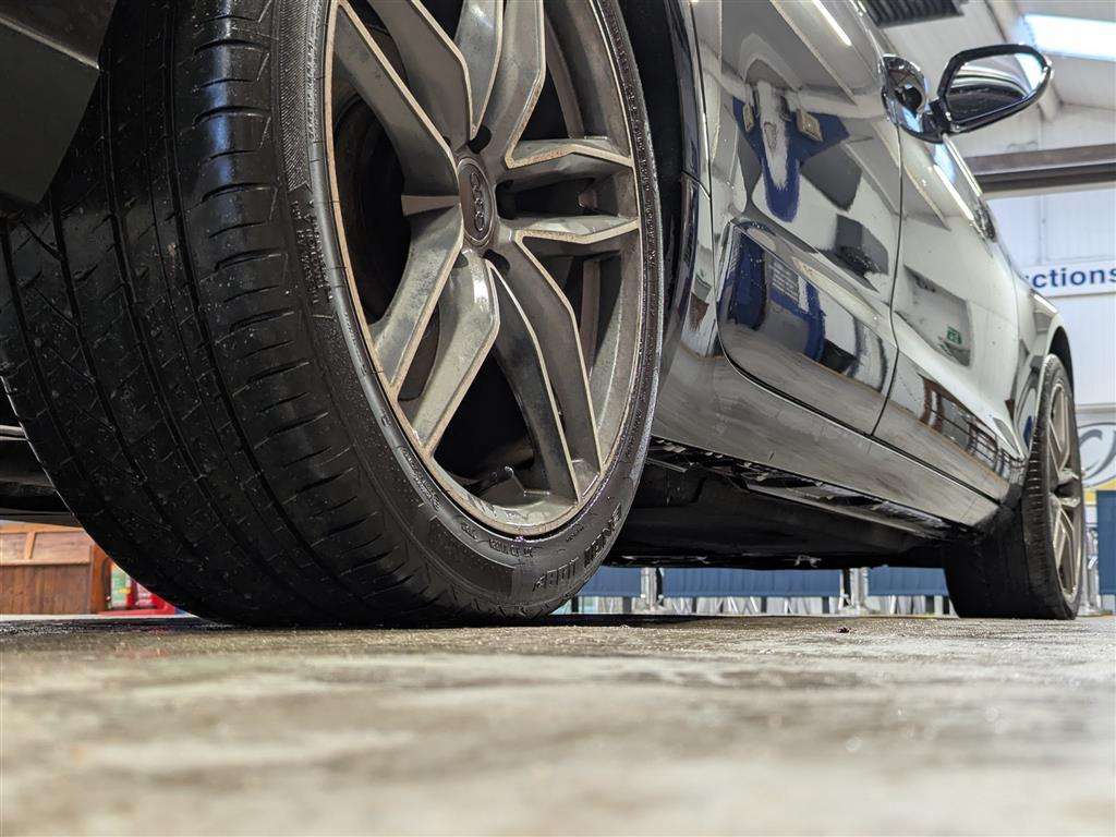 <p>2011 AUDI A6 SE TDI CVT</p>