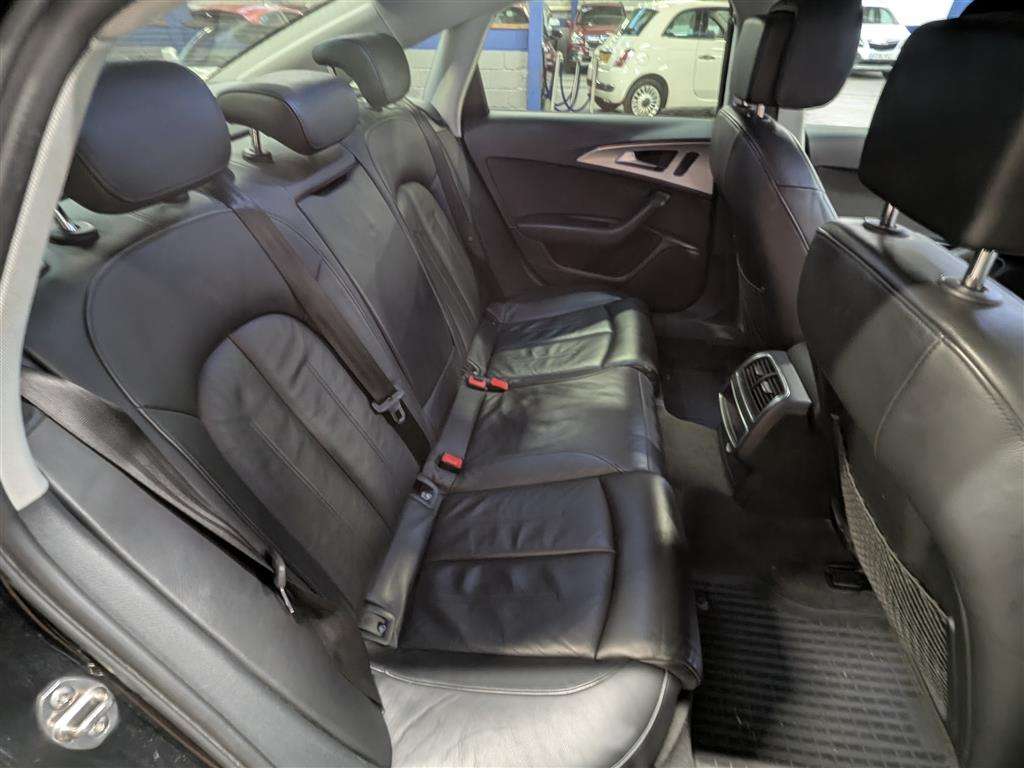 <p>2011 AUDI A6 SE TDI CVT</p>